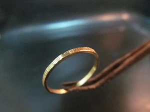 Wedding ring. 14k yellow gold thin wedding ring for women. - Picture 1 of 11