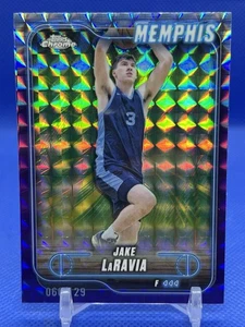 2024-25 Topps Chrome Jake LaRavia #104 Purple Geometric /129 - Picture 1 of 2