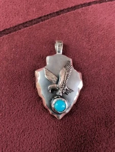 Hermoso colgante de águila punta de flecha turquesa y plata esterlina Franklin Mint - Imagen 1 de 7