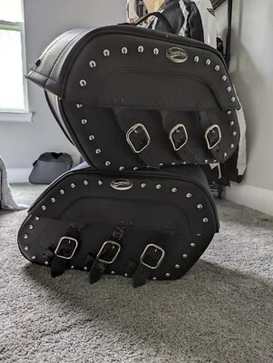 NEW OLD STOCK NOS Saddlemen Saddlebags 1999-2009 Yamaha XVS 1100 Dragstar Vstar - Image 1 of 4