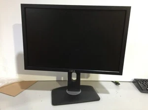 Dell 22" Inch WideScreen Screen 1680 x 1050 LCD Monitor - P2210T Scuffs - Picture 1 of 3
