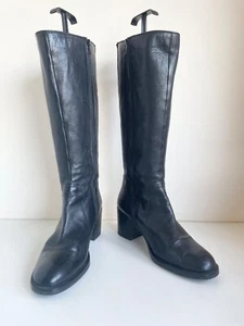 CLARKS BLACK LEATHER HEELED KNEE LENGTH BOOTS SIZE 8/42 - Picture 1 of 6
