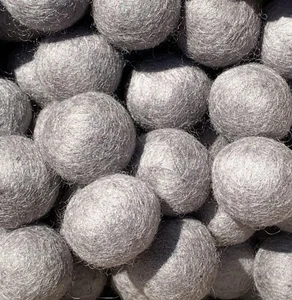 3.5 cm - 4 cm Grey Colour Felt Balls Handmade Felt Wool Beads Pom Pom DIY Crafts - Picture 1 of 4