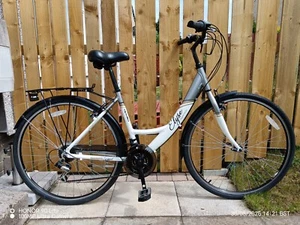 Apollo Elyse womens bike 18 inch frame 18 speed 25 miles covered since new - Picture 1 of 20
