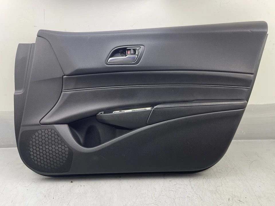 Крышка дверной панели подлинная 2016-2022 Acura ILX OEM черная для переднего правого пассажира - Изображение 1 из 4