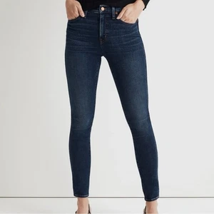 Madewell jeans 10” high rise skinny cropped Women's Dark Blue Skinny Jeans - Picture 1 of 10