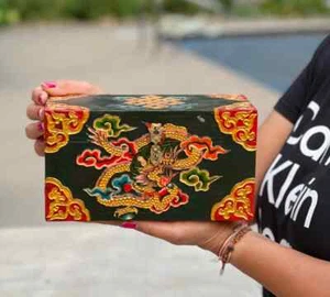 Gran Tallada a Mano Dragón Pintado Pecho Tibetano Caja de Madera Nepal Joyería de Recuerdo - Imagen 1 de 8