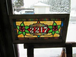 ~ ANTIQUE STAINED GLASS TRANSOM WINDOW ~ 29.75 x 16 ~ ADDRESS 2217 ~ SALVAGE - Picture 1 of 10
