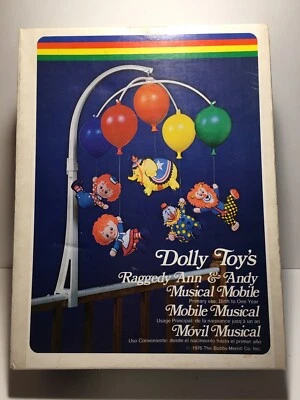 Cama de bebé musical móvil Raggedy Ann & Andy vintage 1976 Dolly Toys n.º 613 Foto 1 de 4