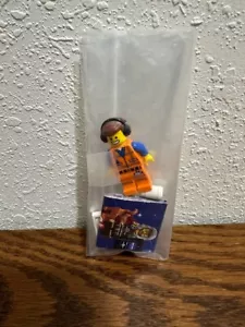 LEGO Coltlm2 Awesome Remix Emmet, The LEGO Movie 2 (Komplettset mit Ständer und - Bild 1 von 1