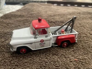 Matchbox Yesteryear Texaco 1955 Chevrole t3100 Pick Up Truck 1:43 US Olympic - Picture 1 of 10