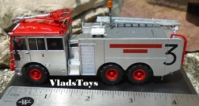 Oxford 1/76 Thornycroft Nubian Foam Tender Airports Board Fire Service 76TN004 - Image 1 of 4