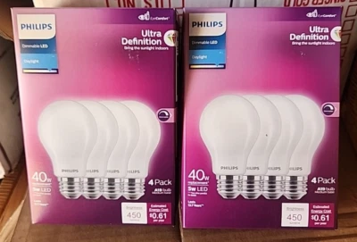 Philips Ultra Definition LED 40W Daylight A19/Dimmable 450 Lumens/8 pack - Image 1 of 4