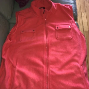 Women’s Chaps Very Soft Sport 3X Fleece Coral/Peach Vest-New - Picture 1 of 12