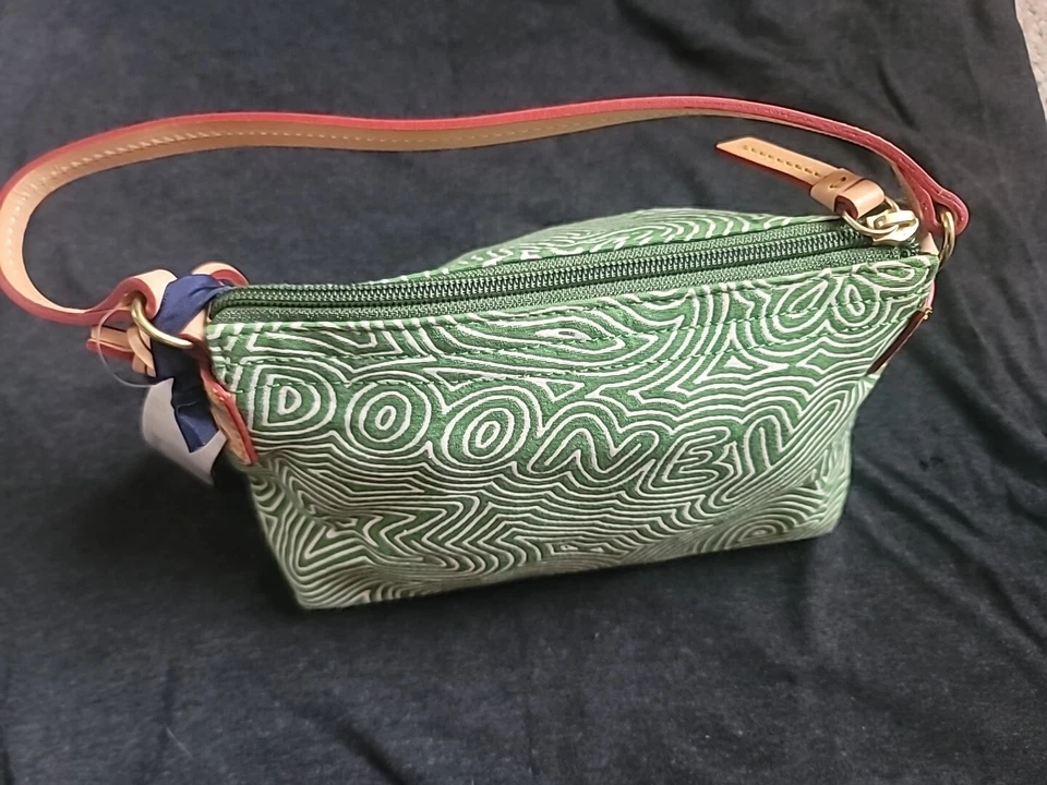 Brand New Hand Bag Dooney & Bourke - Image 1 of 4
