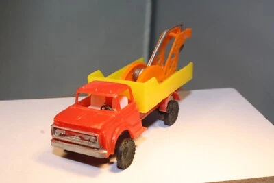 1962 GMC 4000 Tow Truck Made in Hong Kong Mint! - Image 1 of 4