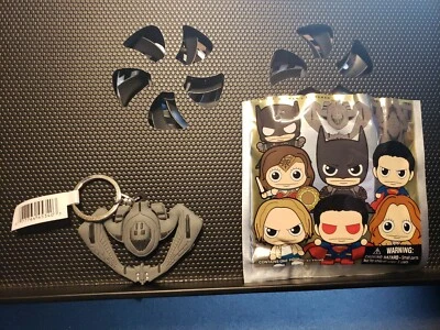 Фигурный брелок DC COMICS Batman Vs. Superman — крыло летучей мыши - Изображение 1 из 3