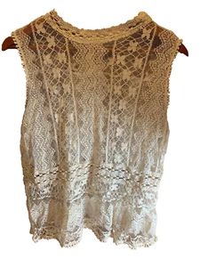 Adiva lace top size small Buttons on the top and side Cream XL - Bild 1 von 7