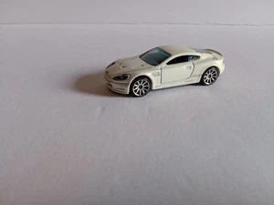 Hot Wheels Aston Martin 2010 selten Luxus Original Auto weiß  - Bild 1 von 15