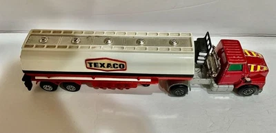 1973 Matchbox Lesney Super King #K-16 /18 Ford LTS Tractor with Texaco Tanker - Image 1 of 4