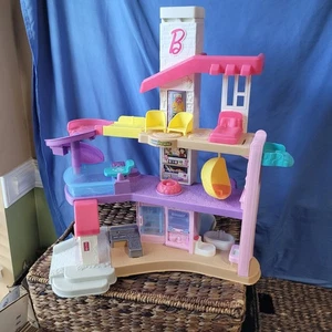 Fisher Price Little People Barbie Dreamhouse Spielset nur interaktive Sounds - Bild 1 von 18