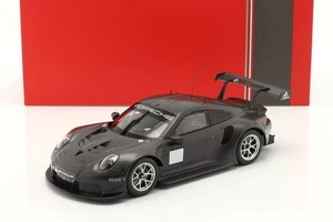 Porsche 911 RSR Pre-Season Test Car 2020 mattschwarz 1:18 Ixo - Picture 1 of 1