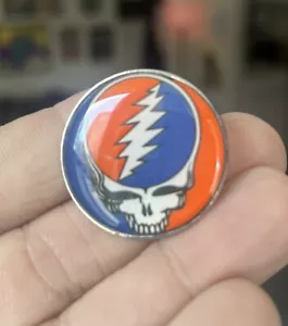 Grateful Dead Logo Esmalte Pin Jerry Garcia Festival Jam Band Sombrero Solapa Bolso Retro - Imagen 1 de 2