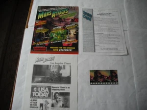 TOPPS MARS ATTACKS WIDEVISION MOVIE CARDS DEALER ADVERTISING SHEET & PROMO CARD - Picture 1 of 6