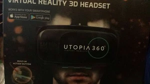 euvrc utopia 360degree virtual realty headset with bluetooth controller earbuds - Picture 1 of 2