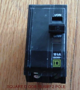 INTERRUTTORE QUADRATO D QOB 15 AMP 2 POLI 120/240 VOLT QOB215 - Foto 1 di 1