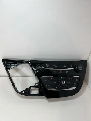 Chrysler Pacifica 2018 calefacción aire acondicionado panel de control climático P6ev321X8AB fabricante original Foto 1 de 4
