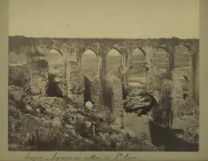Turquie. Smyrne. Aqueduc du Vallon de Sainte-Anne. Izmir. Albumine circa 1880. - Foto 1 di 1