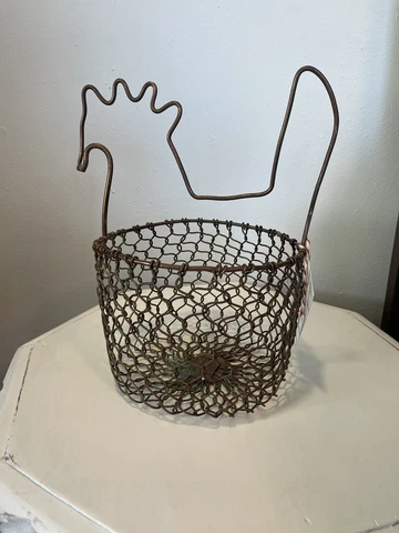 Vintage Copper  Wire  chicken Shaped Egg Basket 12” Tall Cover