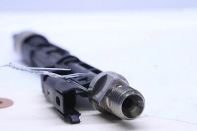 BMW 135i 328i 335i 535i 640i 740i X1 X3 X5 X6 Fuel Injector 13647597870 OEM Used Foto 1 de 4