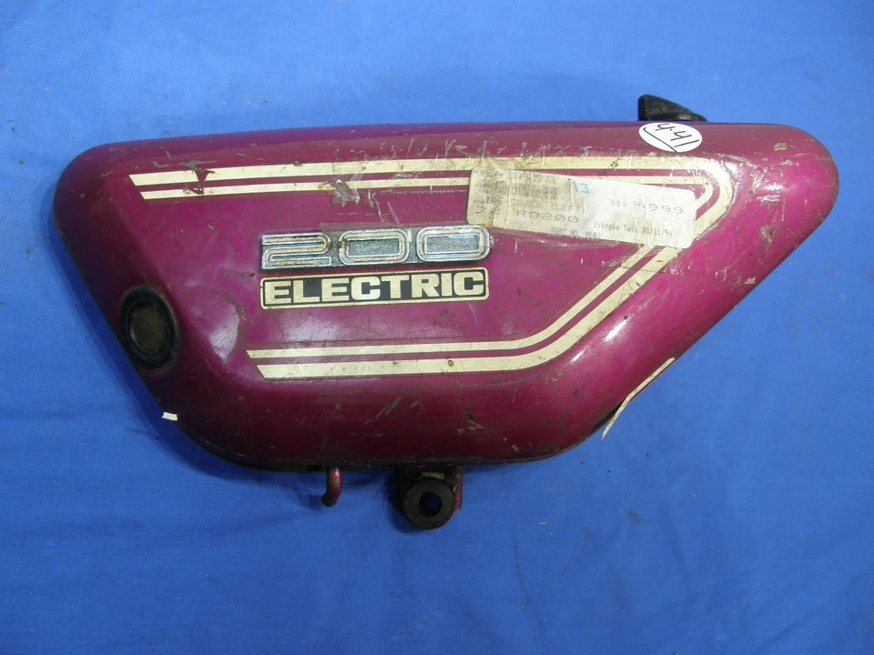 Cubierta lateral izquierda eléctrica Yamaha RD 200/tanque de aceite 1972 C20 Foto 1 de 1