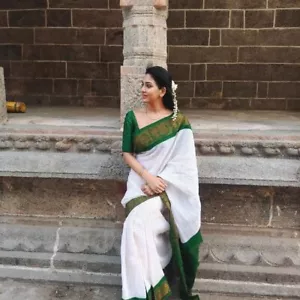 Women's Woven Design Kanjivaram Banarasi Silk Saree With Unstitched Blouse Piece - Picture 1 of 7