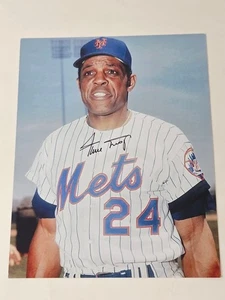 Willie Mays Signed Color Baseball Photograph Wearing New York Mets Uniform - Picture 1 of 4