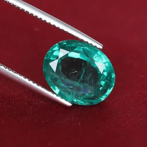 Lab-grown Faceted Zambian Green Emerald 5.685 Ct. Certified Oval Cut Gemstone - Picture 1 of 4