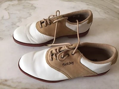 Zapatos de golf FootJoy para mujer crema y beige talla 6,5 Foto 1 de 4