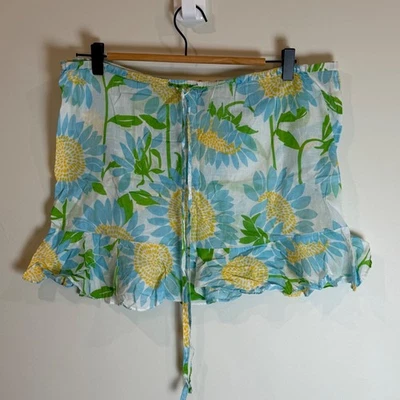 Falda de playa Lilly Pulitzer estampado floral con volantes dobladillo azul amarillo verde algodón Foto 1 de 3