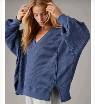 Suéter American Eagle Azul De Gran Tamaño Gran Abrazo Waffle Térmico Cuello en V Talla Mediana Foto 1 de 4