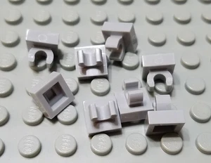 LEGO Lot of 8 Light Bluish Gray 1x1 Rounded Top Clip Tiles - Picture 1 of 1