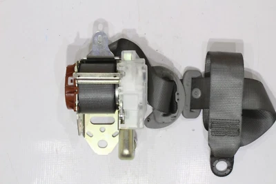 2015 2016 2017 TOYOTA CAMRY FRONT DRIVER SEAT BELT - GRAY OEM Foto 1 de 2