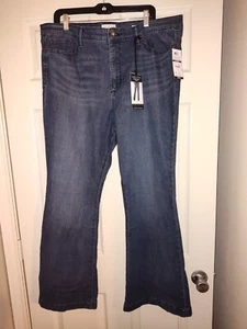  New Women's Plus Size Sofia Vergara Melisa Flare Jeans Size 20s - Picture 1 of 6