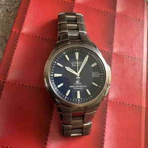 Orologio radio Citizen Eco-Drive titanio nero usato - Foto 1 di 3