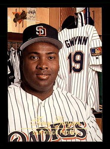 1994 Studio #132 Tony Gwynn San Diego Padres Baseball Card HOF