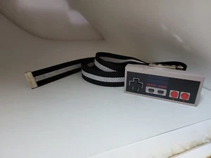 NEW NES 8 Bit Nintendo Controller Pad Black/White Belt & Buckle buttons push G41 - Picture 1 of 2