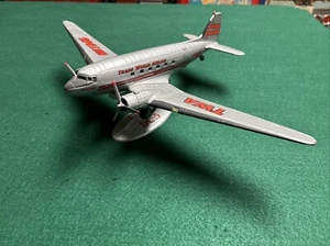 ERTL Coleccionables TWA Douglas DC-3 - 2º En Serie - Artículo No F447 - Imagen 1 de 17