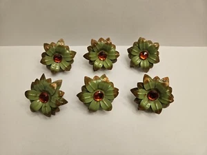 Flower Napkin Rings Pier 1 Imports Lot of 6 Enamel Metal Green Red - Picture 1 of 4