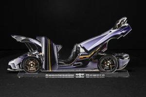 Koenigsegg Regera coche / modelo de automóvil / placa - 14" de ancho en acrílico - Imagen 1 de 1